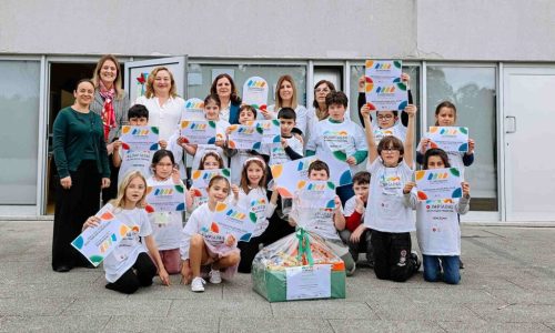 Pr´+emios educação financeira