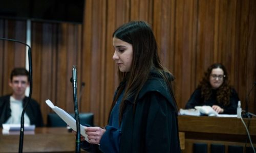 Simulação de julgamento