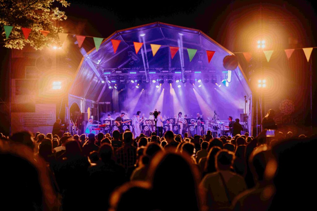 festival inquieto com academia de música de Basto e os Azeitonas.jpg