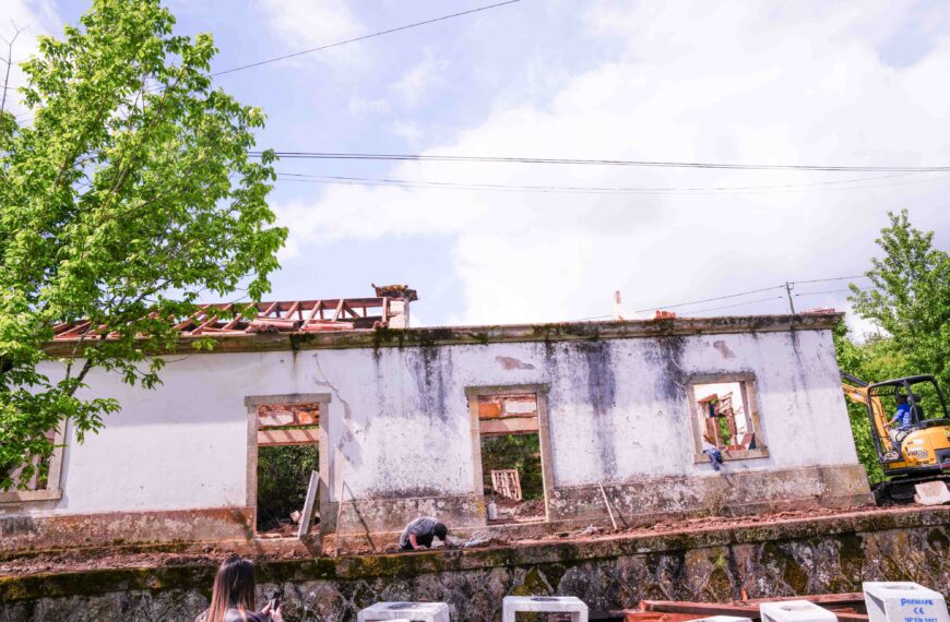 Casa da Estação de Veade em Celorico de Basto com obras de requalificação