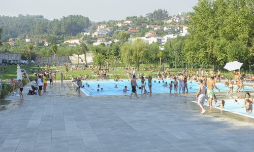 Piscinas ao ar livre (1)